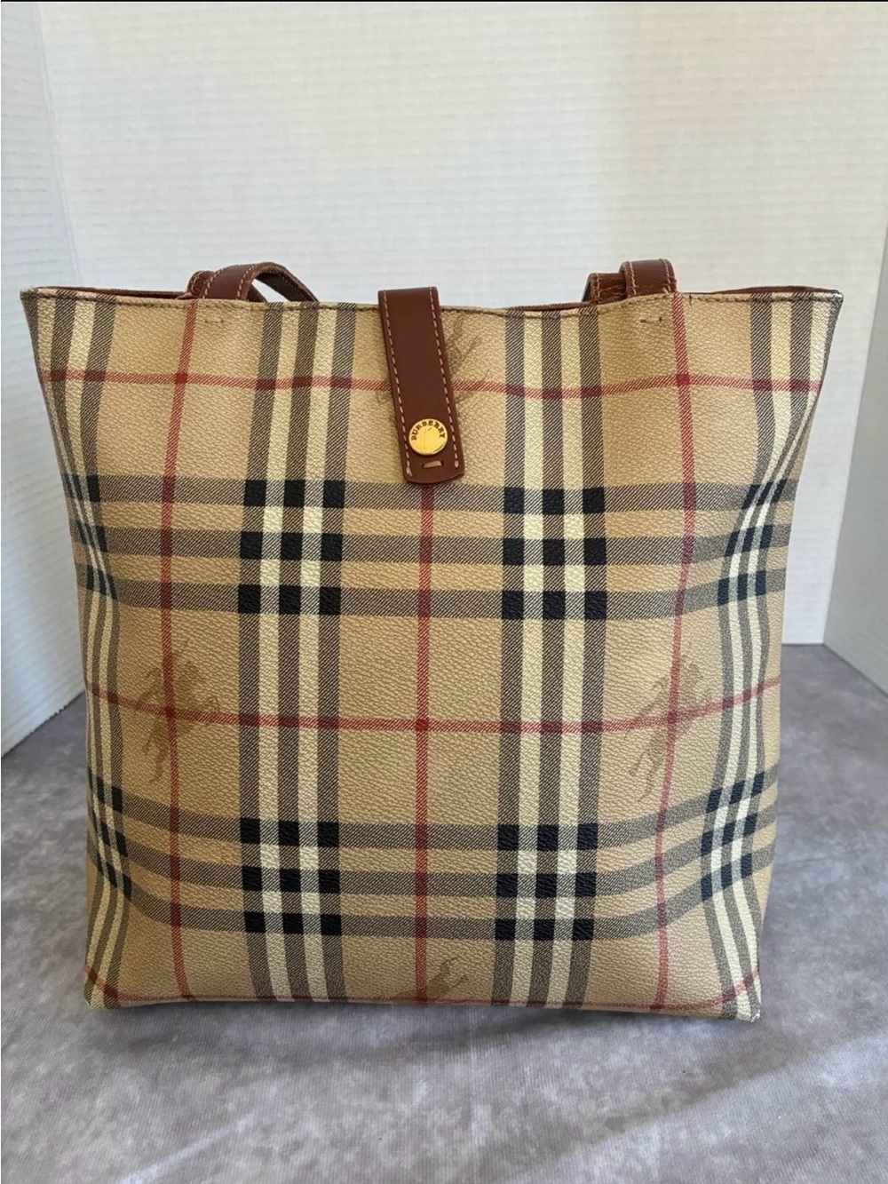 Authentic Burberry Nova Check Tote – Entrupy Authenticated